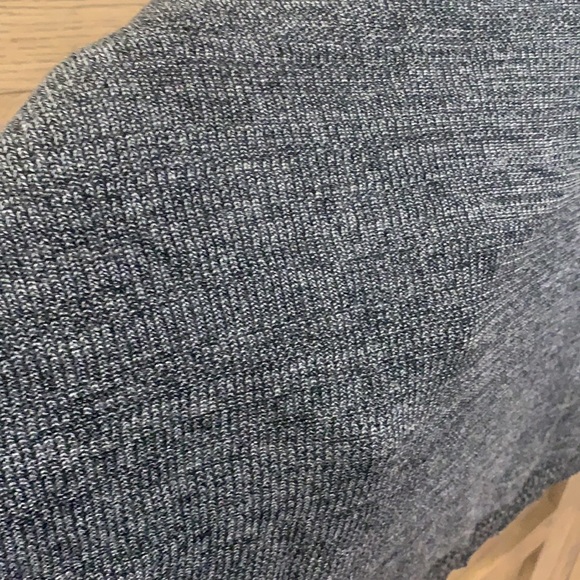 Lululemon Women’s Sweater Poncho - Picture 2 of 3